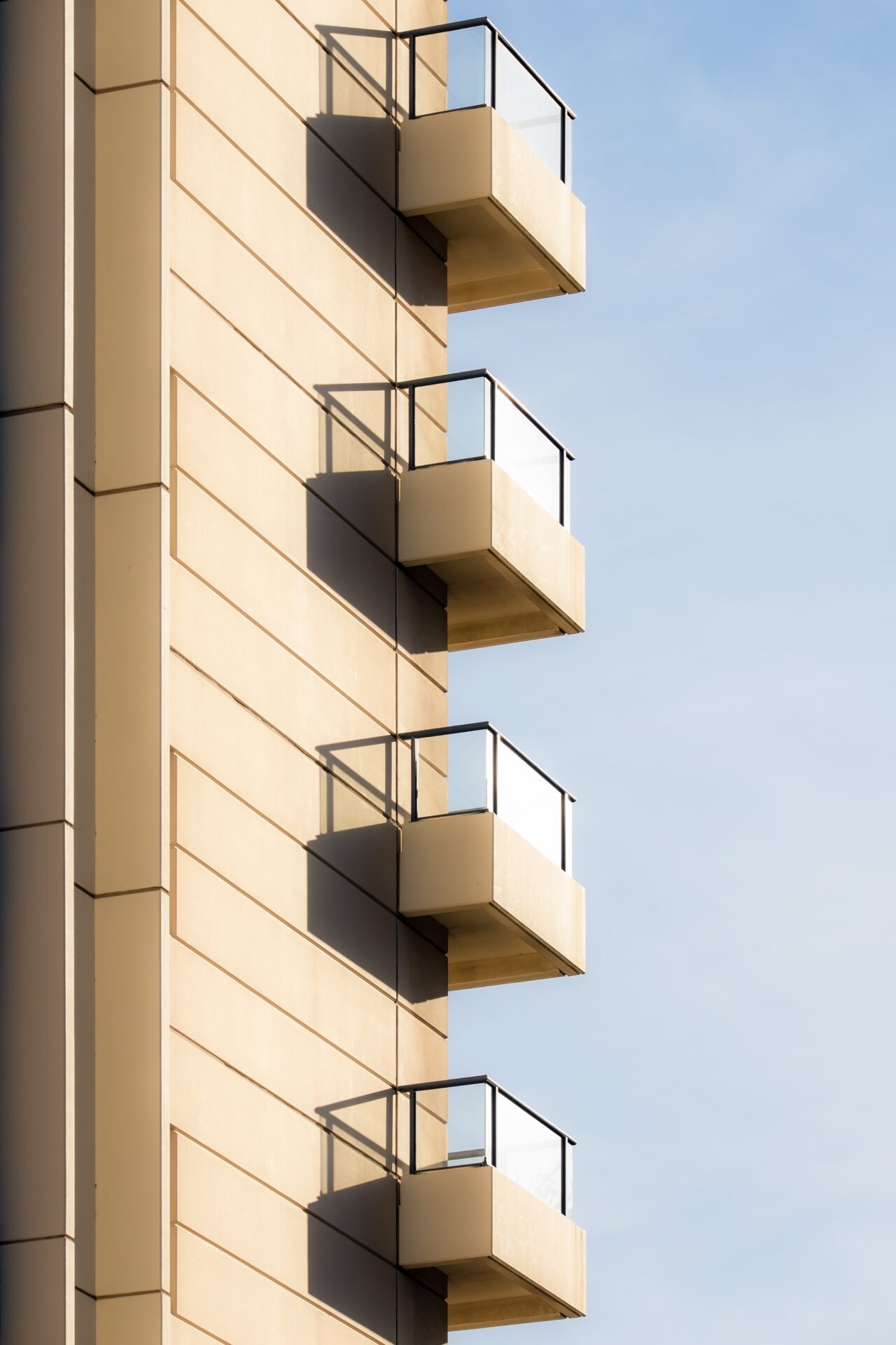 Дизайнерский ремонт балкона